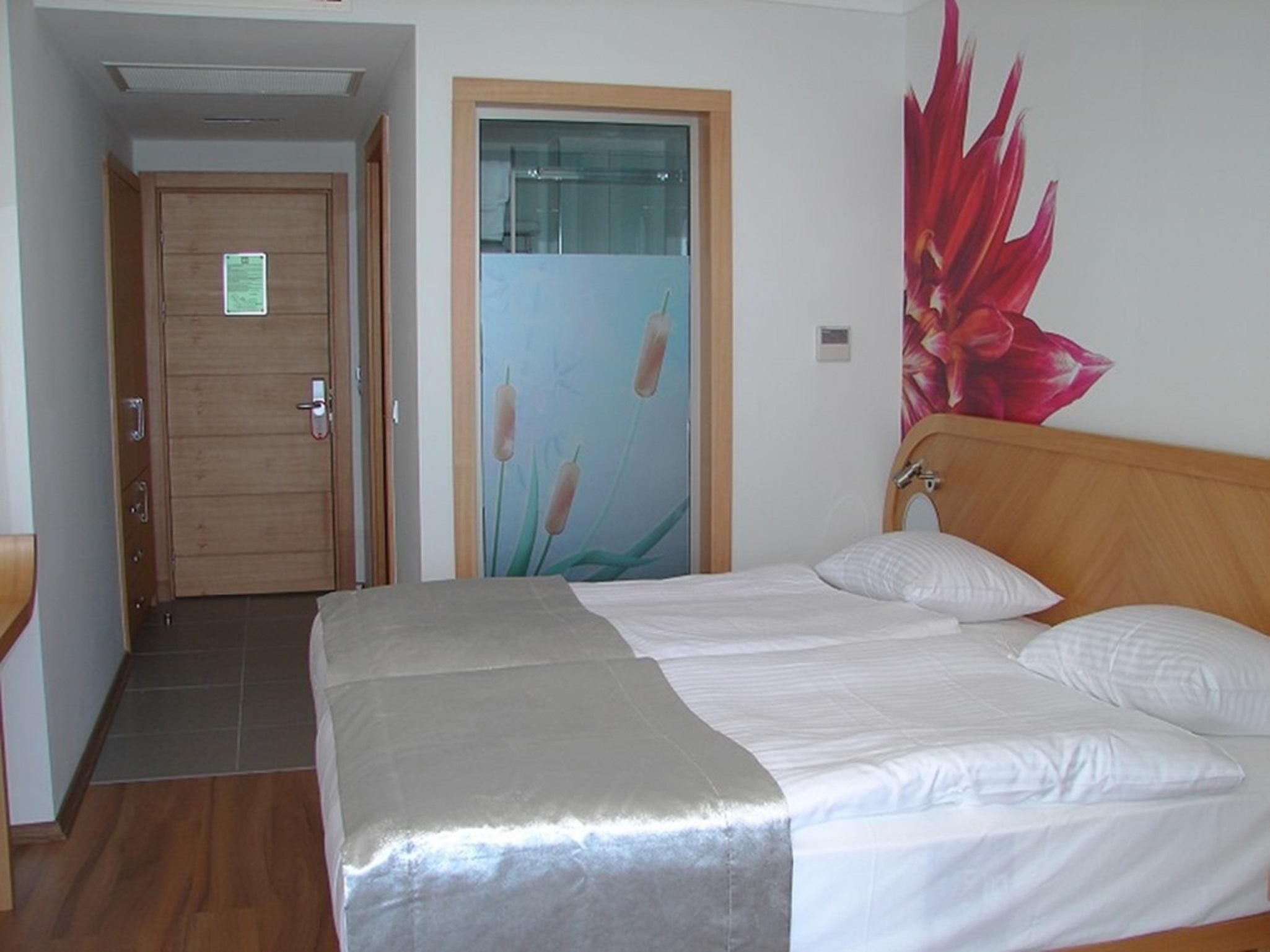 Marbella Hotel مرمريس المظهر الخارجي الصورة